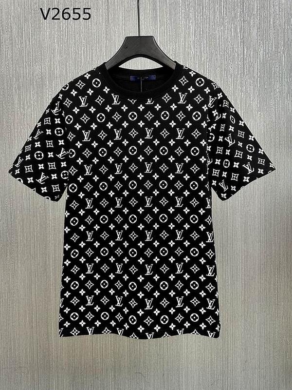 Louis Vuitton Men's T-shirts 1303